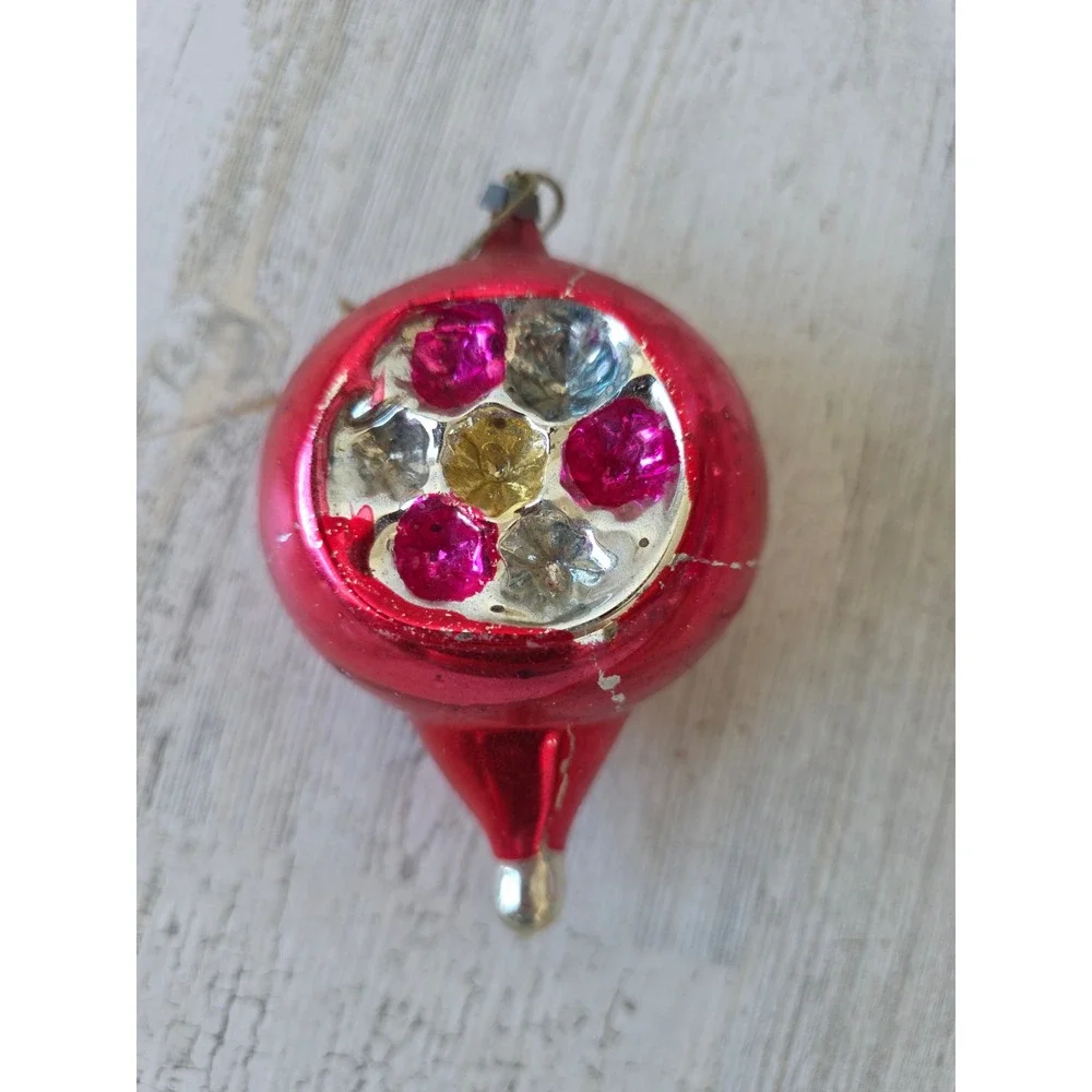 Antique double indent teardrop red ornament Xmas tree